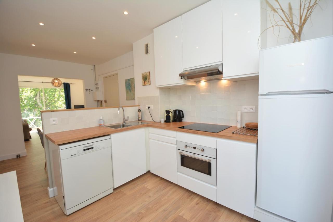 Appartement Тараскон Екстериор снимка