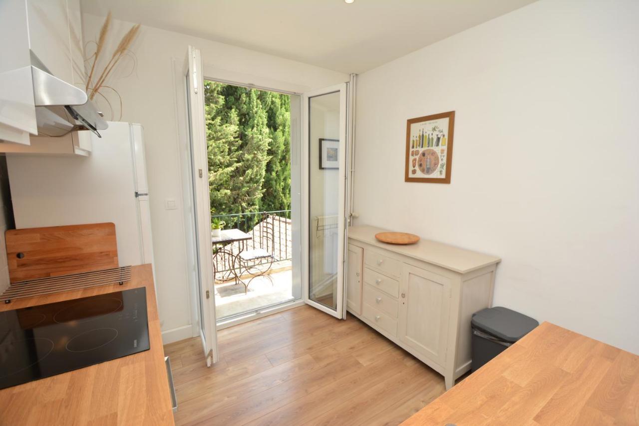Appartement Тараскон Екстериор снимка