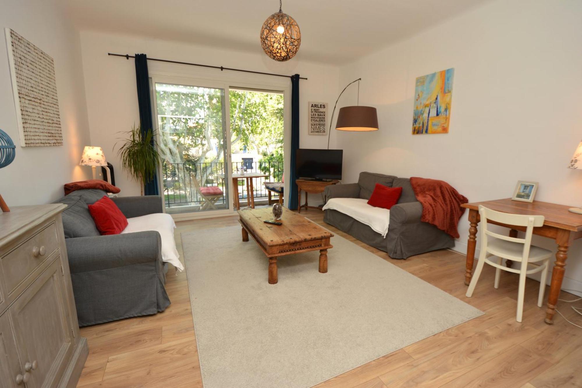 Appartement Тараскон Екстериор снимка
