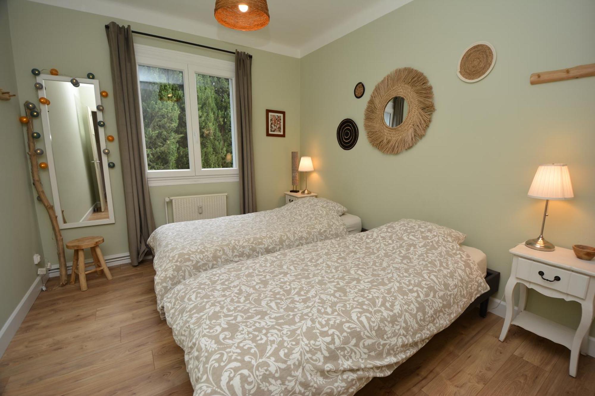 Appartement Тараскон Екстериор снимка